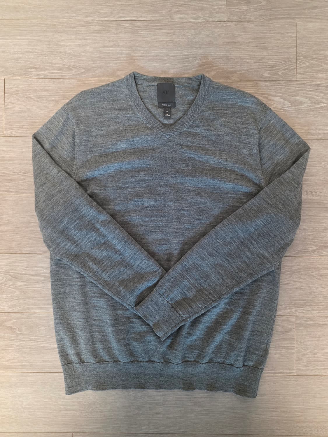 H&M 메리노울 V넥 니트 L 3종 Set
 상품이미지8