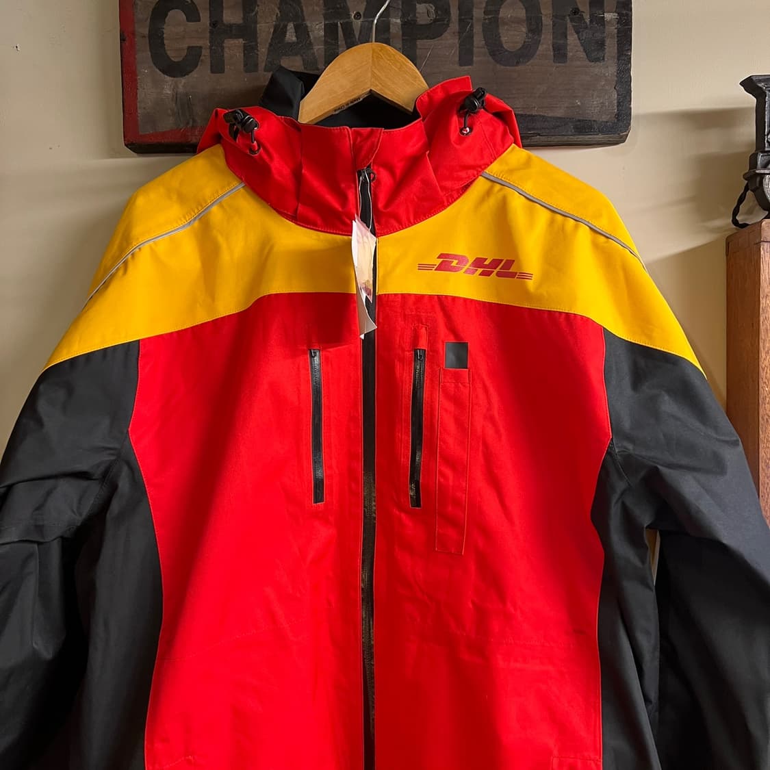 DHL Windbreaker Hoodie X-Small Regular 상품이미지2