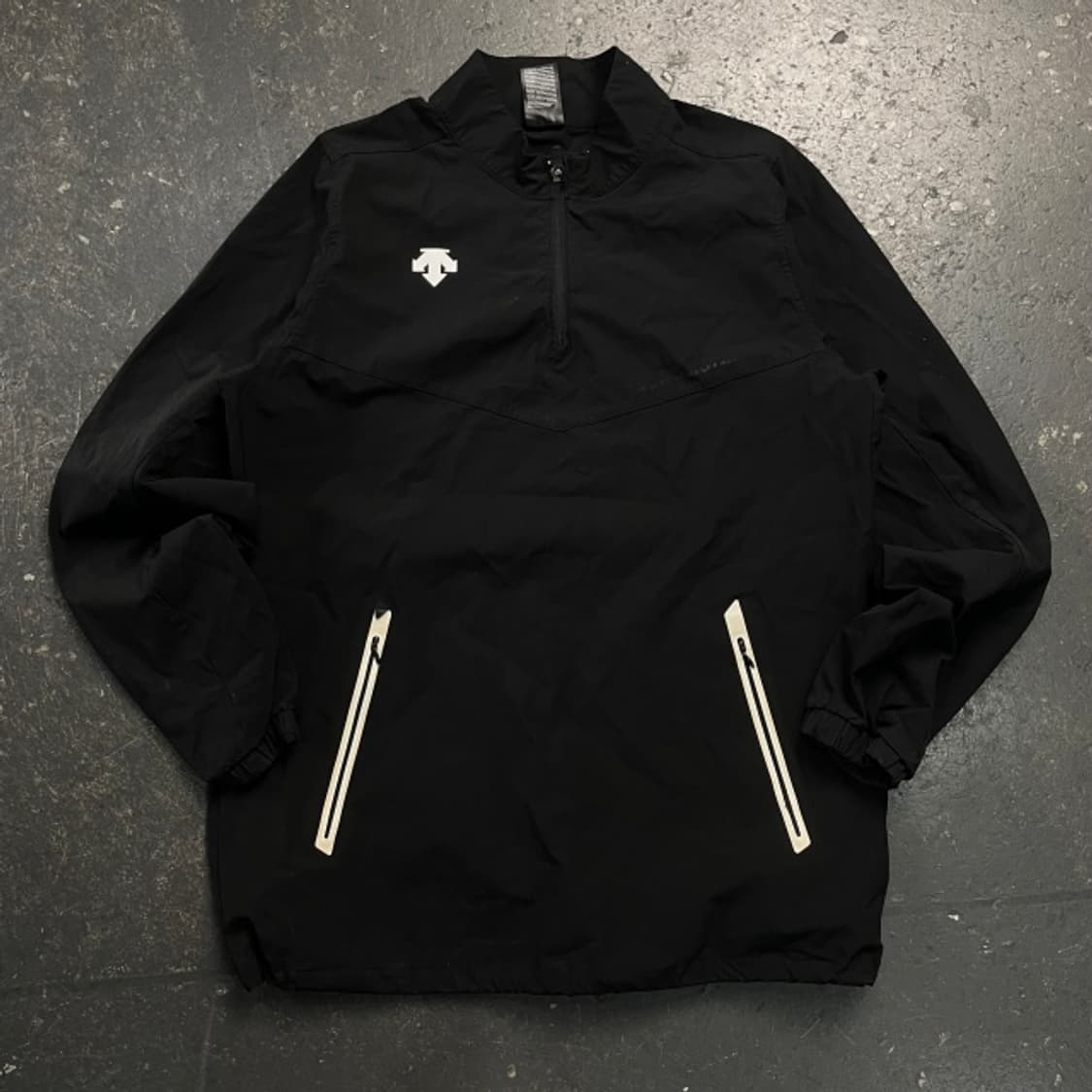 100 데상트 아노락 상품이미지1