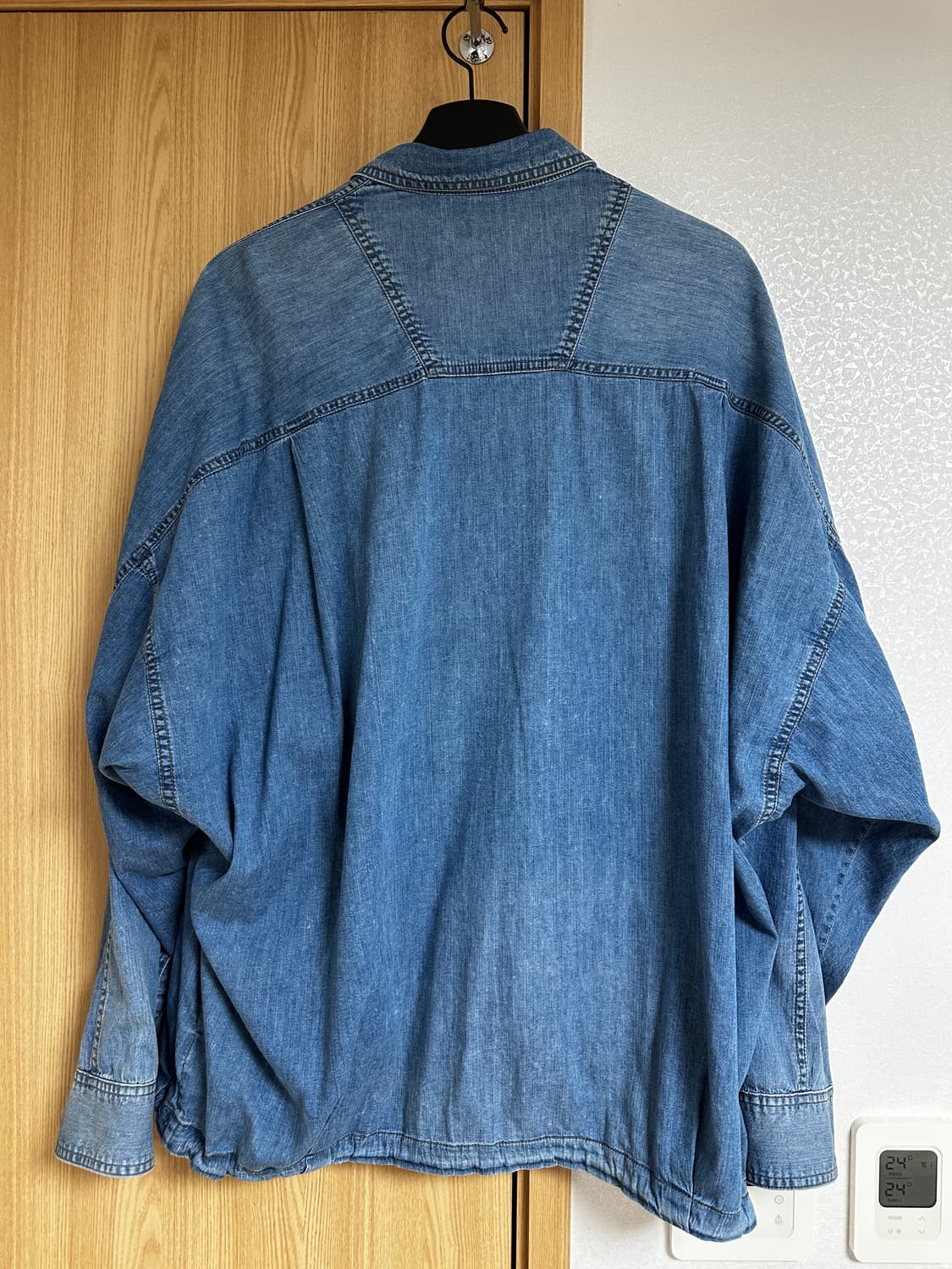 (48) 25SS 준지 라이트 데님 코치 셔츠 - 블루 상품이미지2
