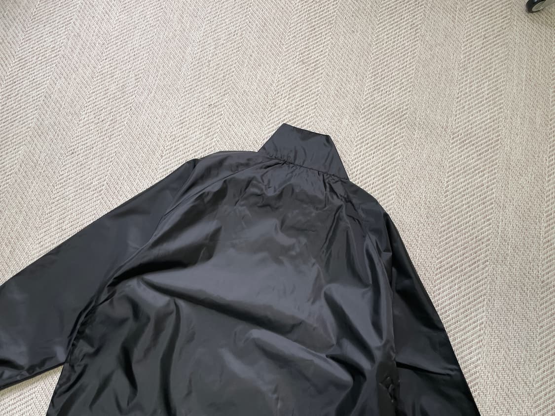 산토리보스 x 데상트 나일론 바람막이  상품이미지8