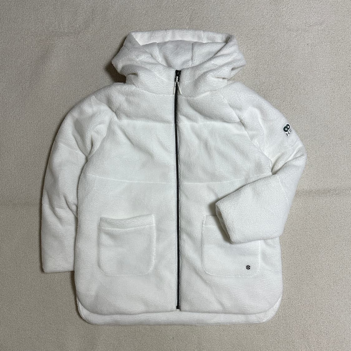 huit8 위뜨 티챠 플리스 구스다운 미드파카 상품이미지1