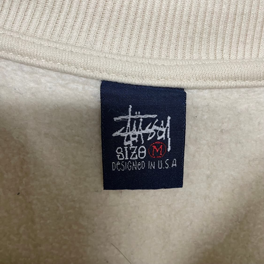 스투시 90s 올드스쿨 스펠 로고 맨투맨 상품이미지3