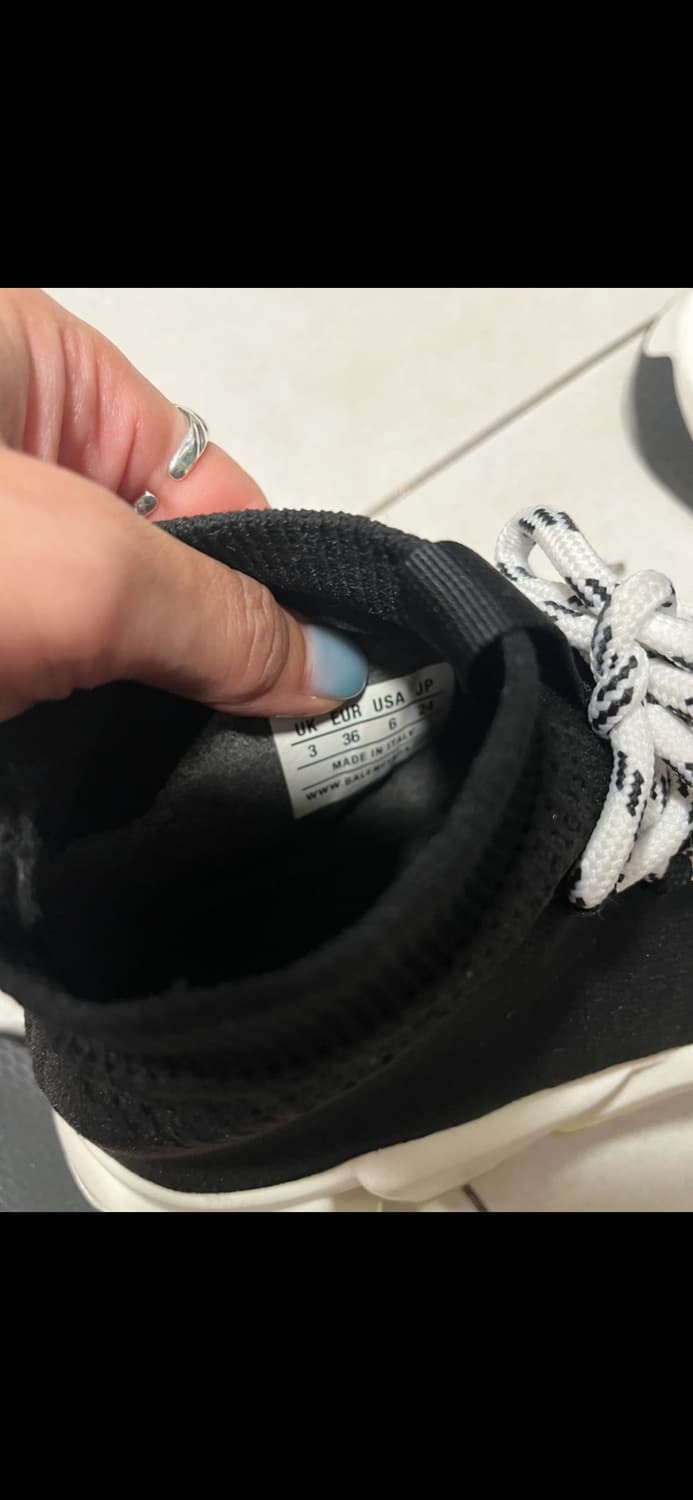 발렌시아가 스피드러너 레이스업 36 상품이미지3