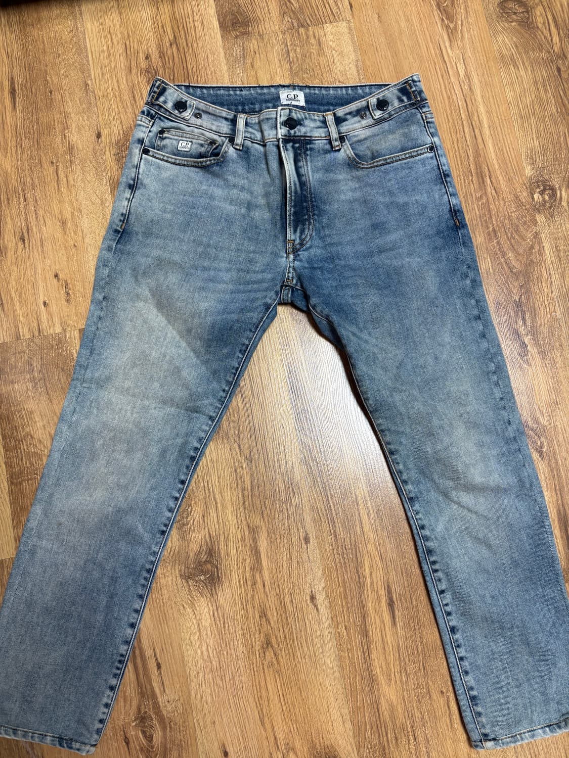 CP 컴퍼니 청바지 상품이미지1