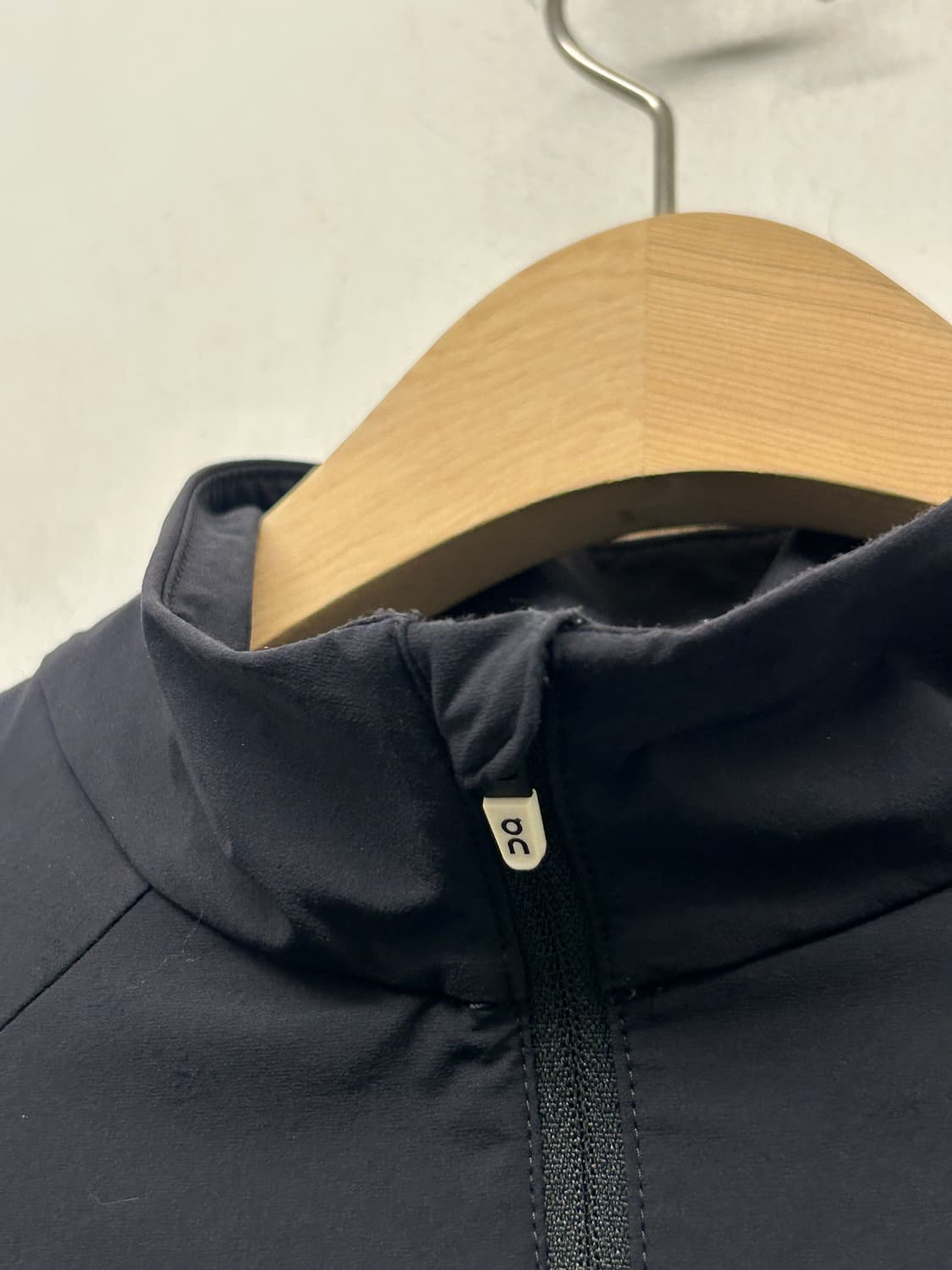 On Running 온러닝 트레일 반집업 롱슬리브 상품이미지4