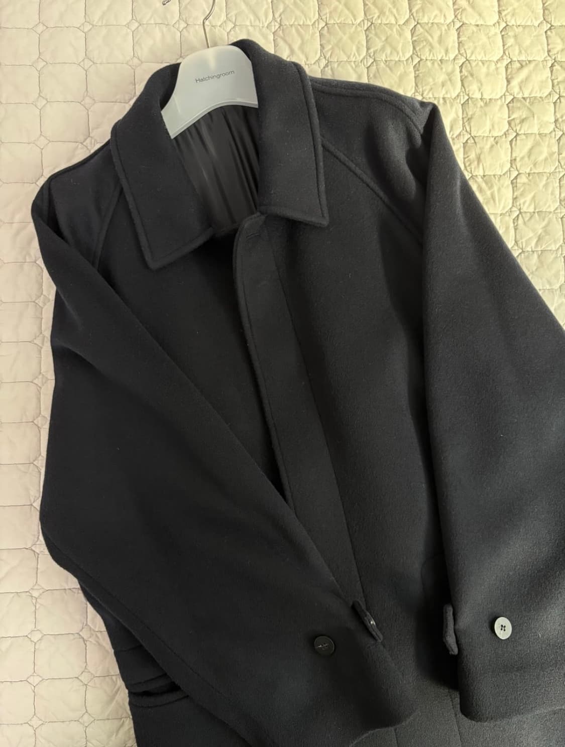 해칭룸 래글런(레글런) 슬리브 코트 네이비 상품이미지1