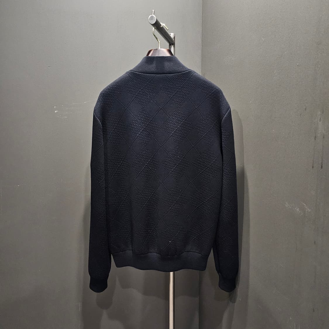 루이비통 퍼렐 텍스처드 니트 울 블렌드 블루종 상품이미지3