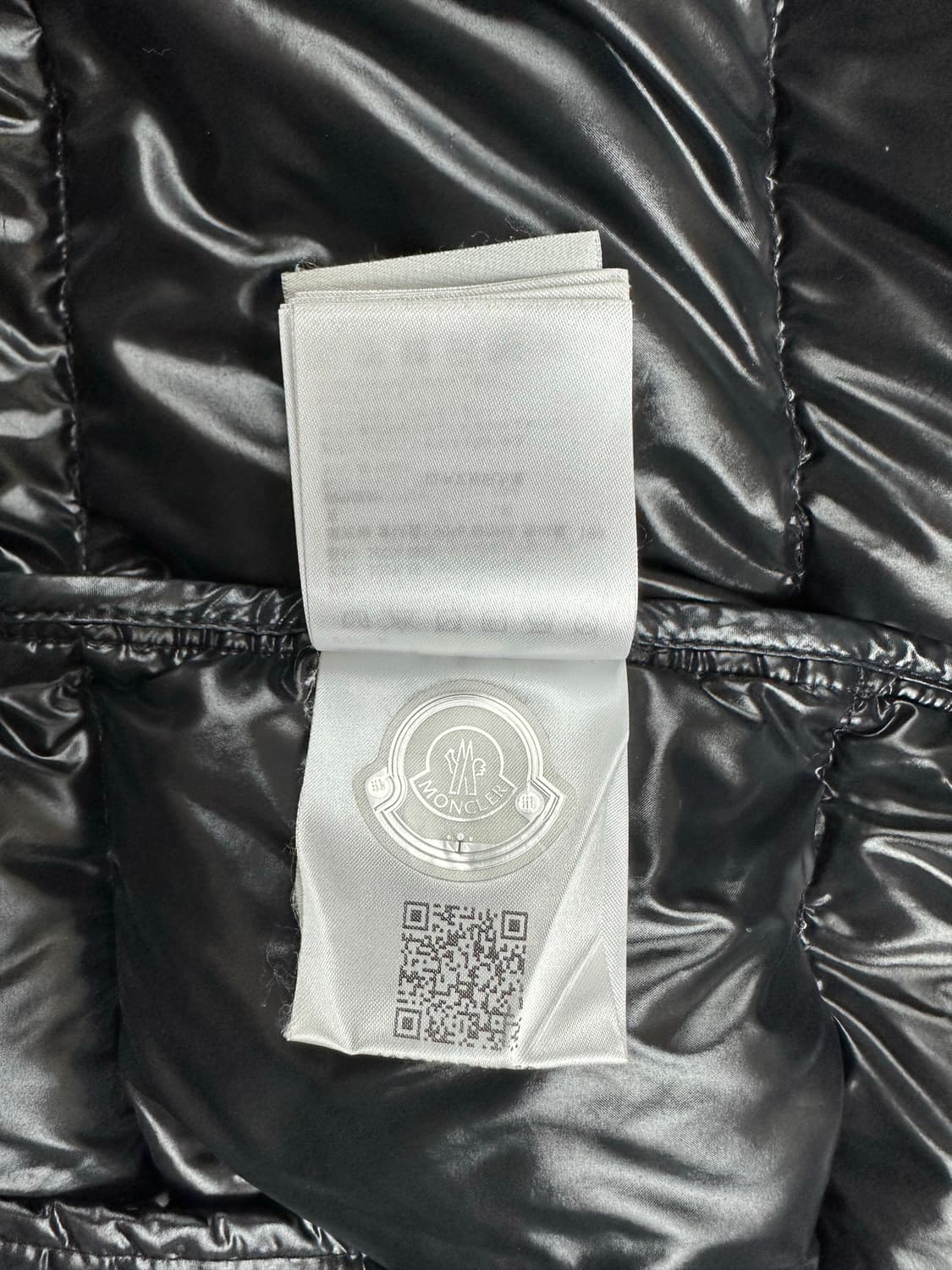 [4] 백화점판 정품 22FW 몽클레어 x 프라그먼트 도니 쇼트다운 패딩 상품이미지9