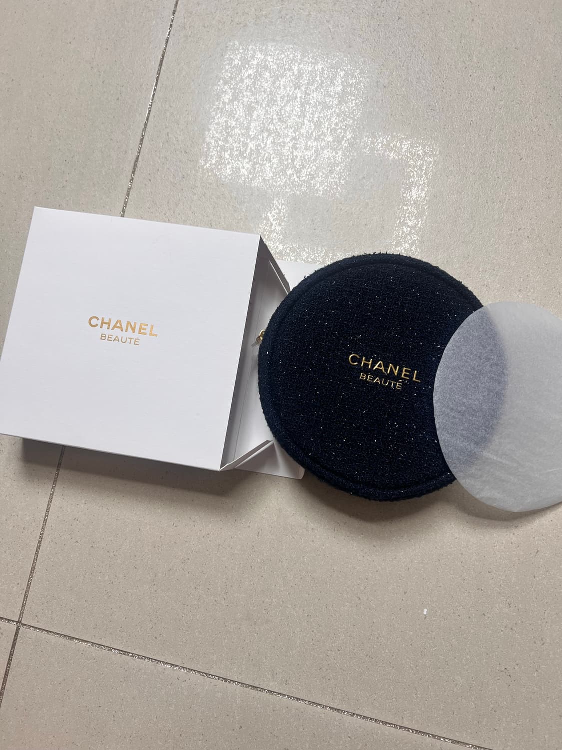 샤넬 네이비 홀리데이 파우치 상품이미지1