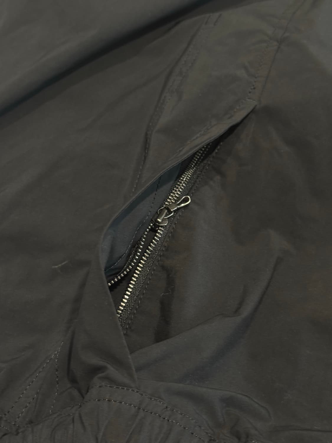 Julius Nilos 17ss 트위스티드 크로치 사루엘 쇼츠 상품이미지8