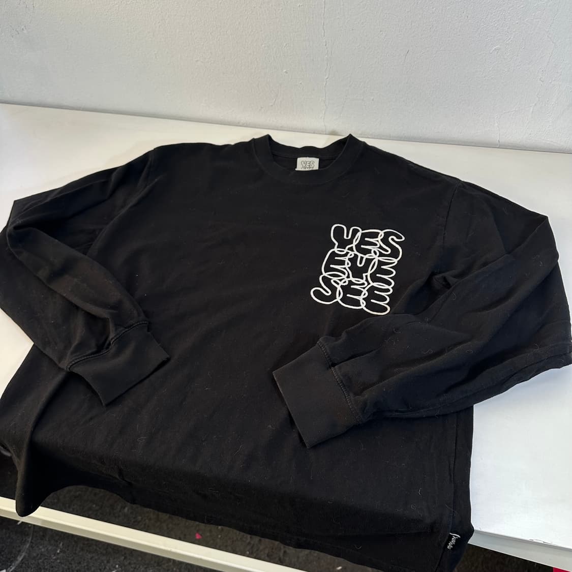 M 예스아이씨 블랙 백로고 롱슬리브 상품이미지2