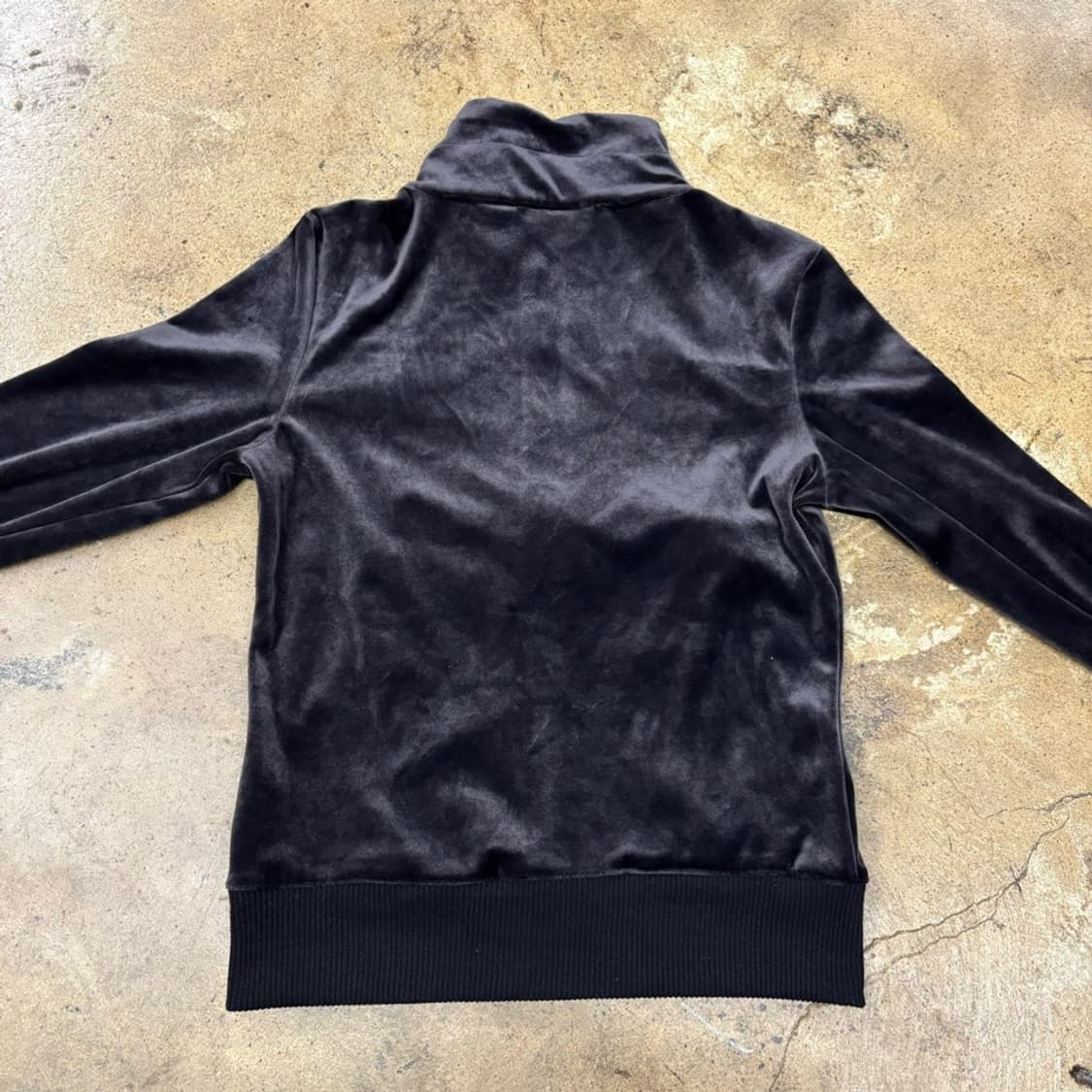 푸마 벨벳 블랙 민트 져지 트랙탑 상품이미지4