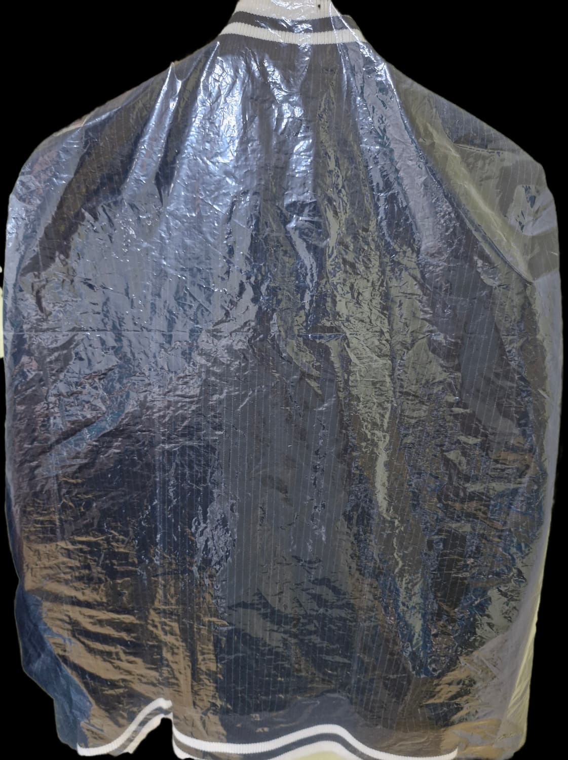 유스 트랙자켓 블랙스트라이프 m팝니다 상품이미지2