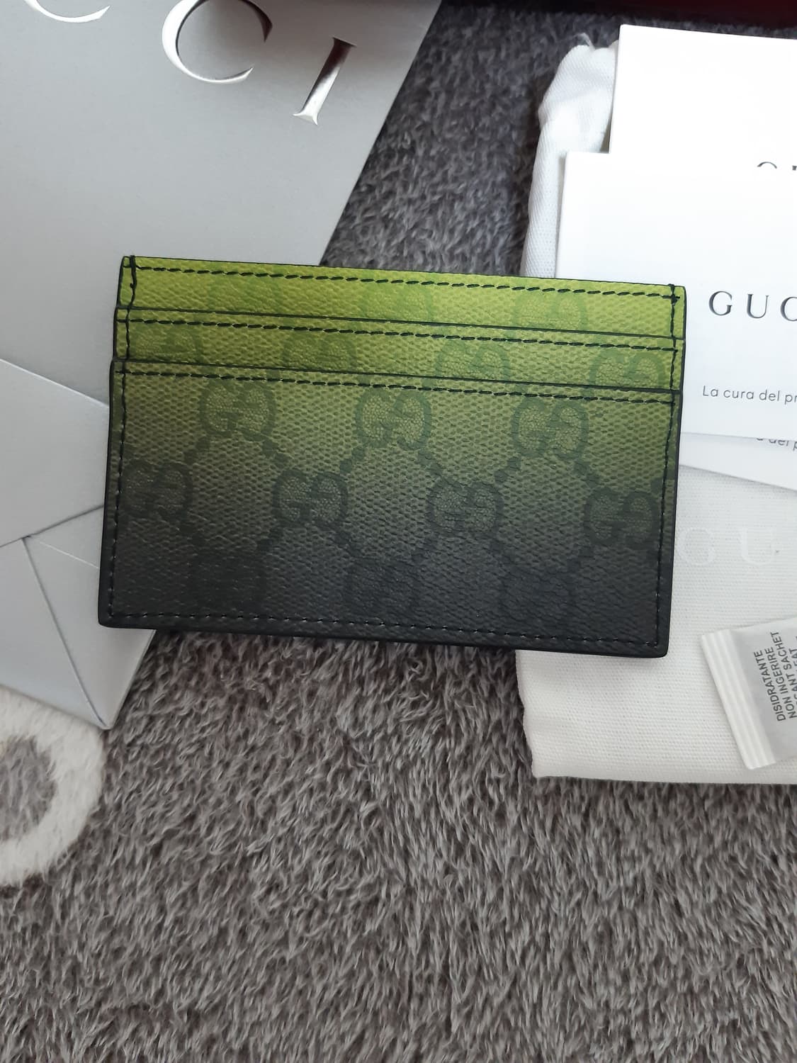 구찌 카드 지갑 그라데이션 신형 (새제품) 상품이미지3
