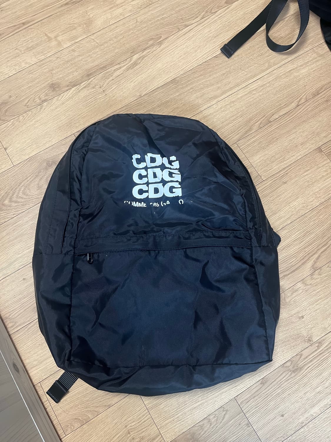 꼼데가르송 백팩 판매합니다. 상품이미지1
