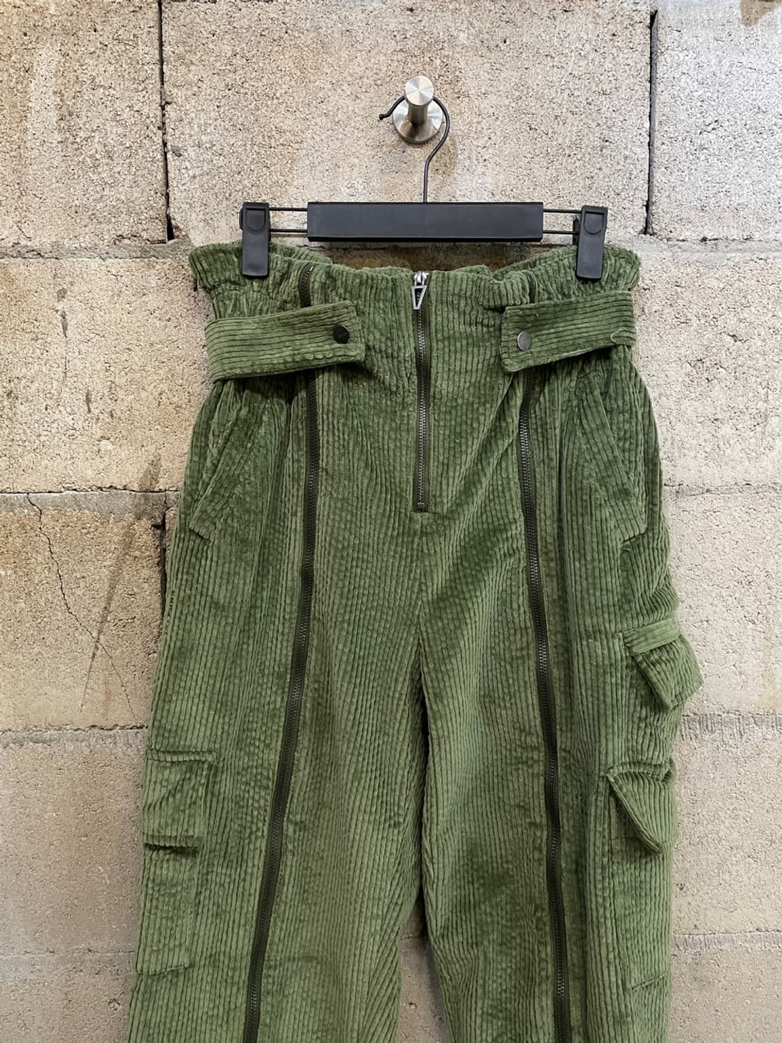 아디다스 x 아이비 파크 코듀로이 지퍼 팬츠 상품이미지2