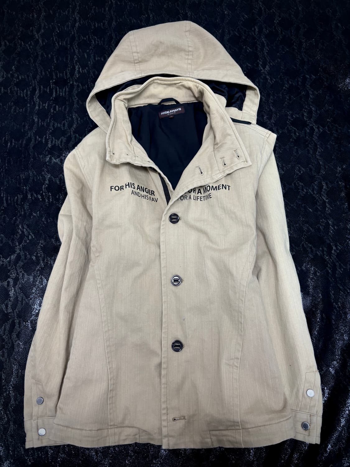 “HIDEAWAYS” Y2K Beige Lettering Hoodie J 상품이미지1