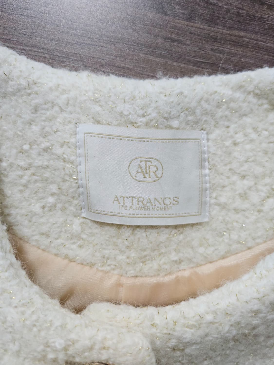 ATTRANCS  아이보리 트위드 크롭 자켓  M 상품이미지3