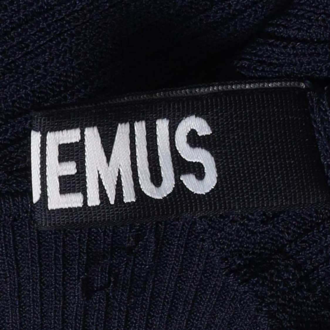 자크뮈스 Jacquemus Rayon Half Sleeve Knit 
 상품이미지8