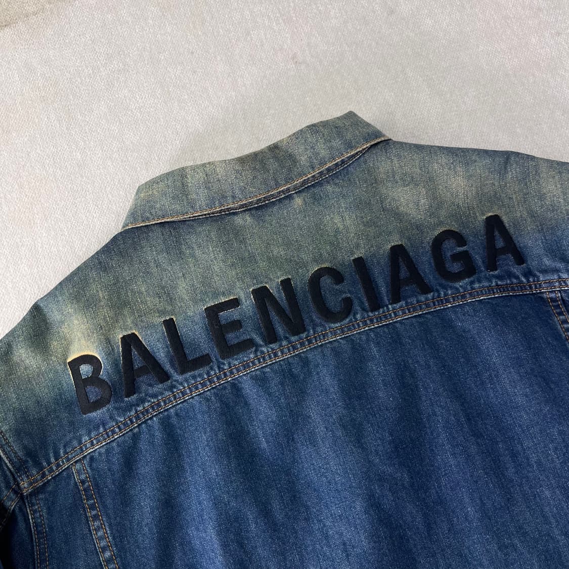 100 발렌시아가 2018 데님 자수 청자켓 상품이미지7