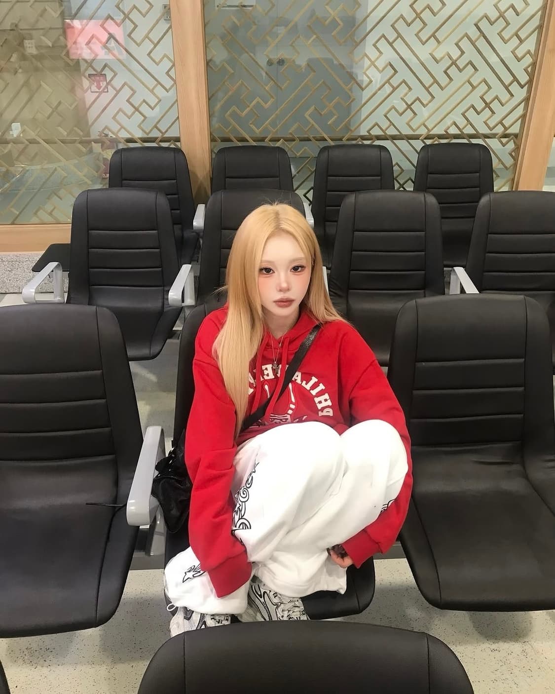 세이에 아플리케 후드티 상품이미지2