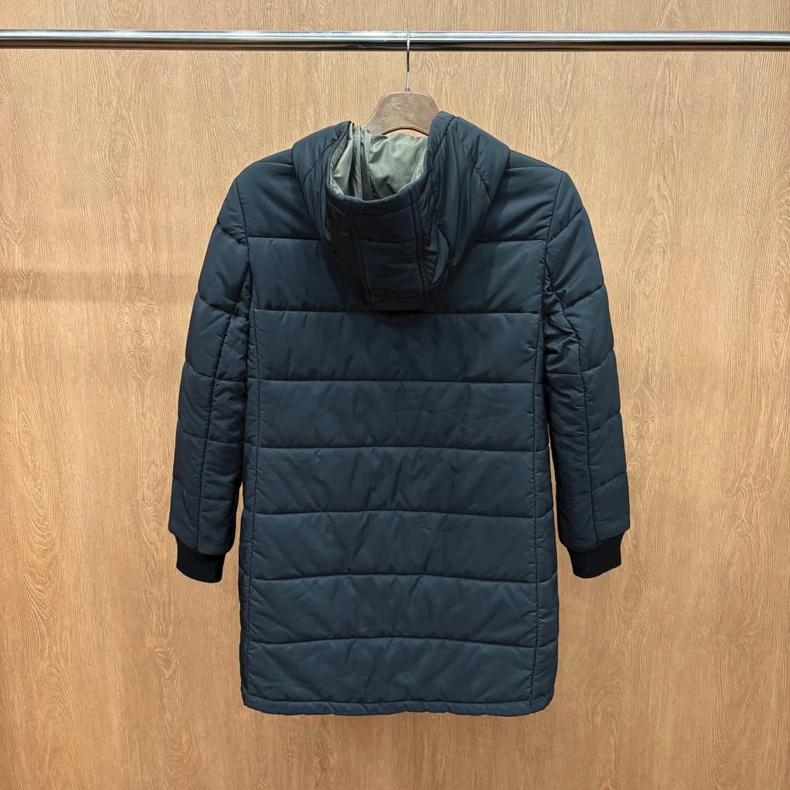 쟈딕 앤 볼테르 후드 패딩 코트 사이드 포켓 디테일 레귤러핏 블랙 상품이미지3