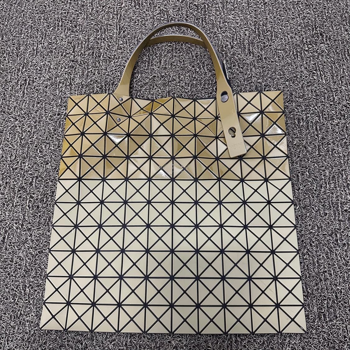 이세이미야케 BAOBAO 한국 매장판 여성 토트백 가방 상품이미지1