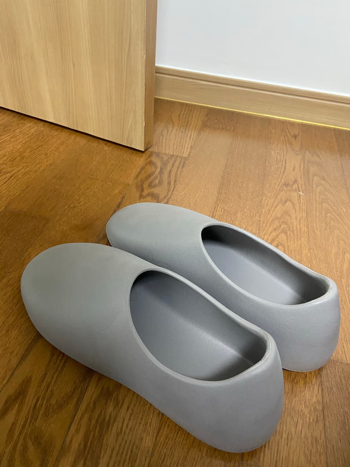 Yeezy Sl-01 상품이미지1