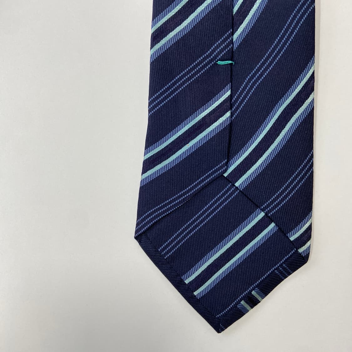 티파니앤코(tiffany&Co) 명품 정품 넥타이 8.7cm 상품이미지7