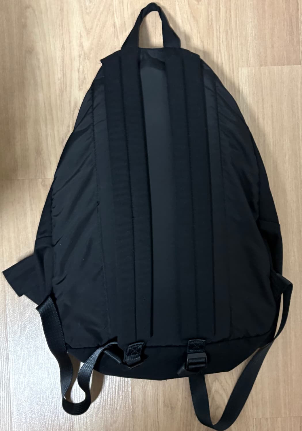 이우가마카라스 노티드 백팩 가방 / 블랙 , 리뉴얼 전 상품이미지3