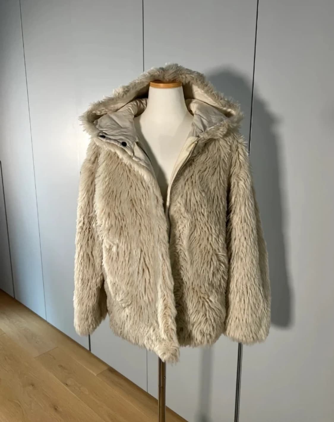 See By Chloé 아이보리 후드 퍼 자켓 상품이미지2