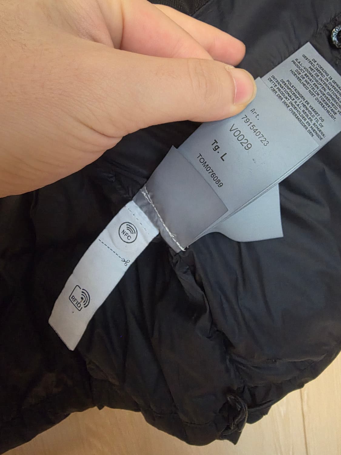 [23FW] 스톤아일랜드 크링클랩스 숏 다운 패딩 L 사이즈 상품이미지9