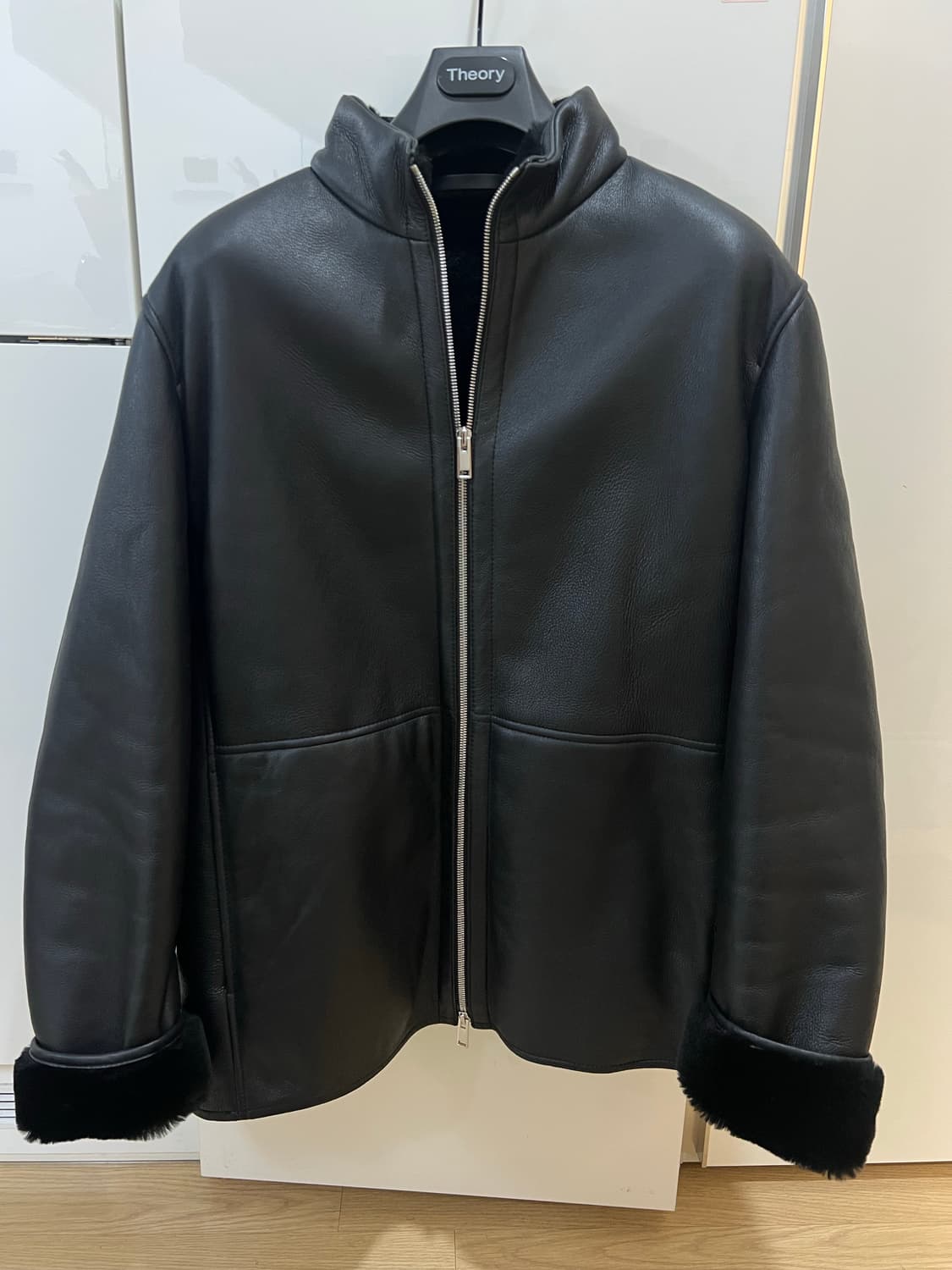 24fw 띠어리 양가죽 무스탕 시어링 xl (새상품급) 상품이미지1