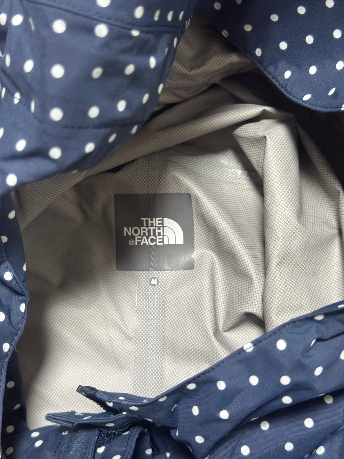 노스페이스 도트 바람막이 상품이미지4