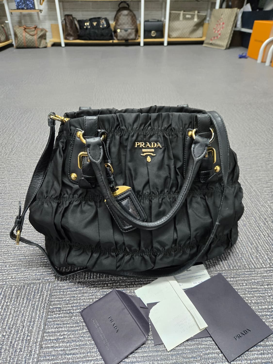 [특가][정품]프라다 고프레 숄더백 상품이미지1