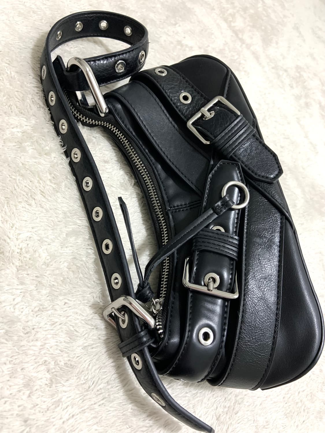 ZARA 블랙 포인트 디테일 가방 상품이미지5