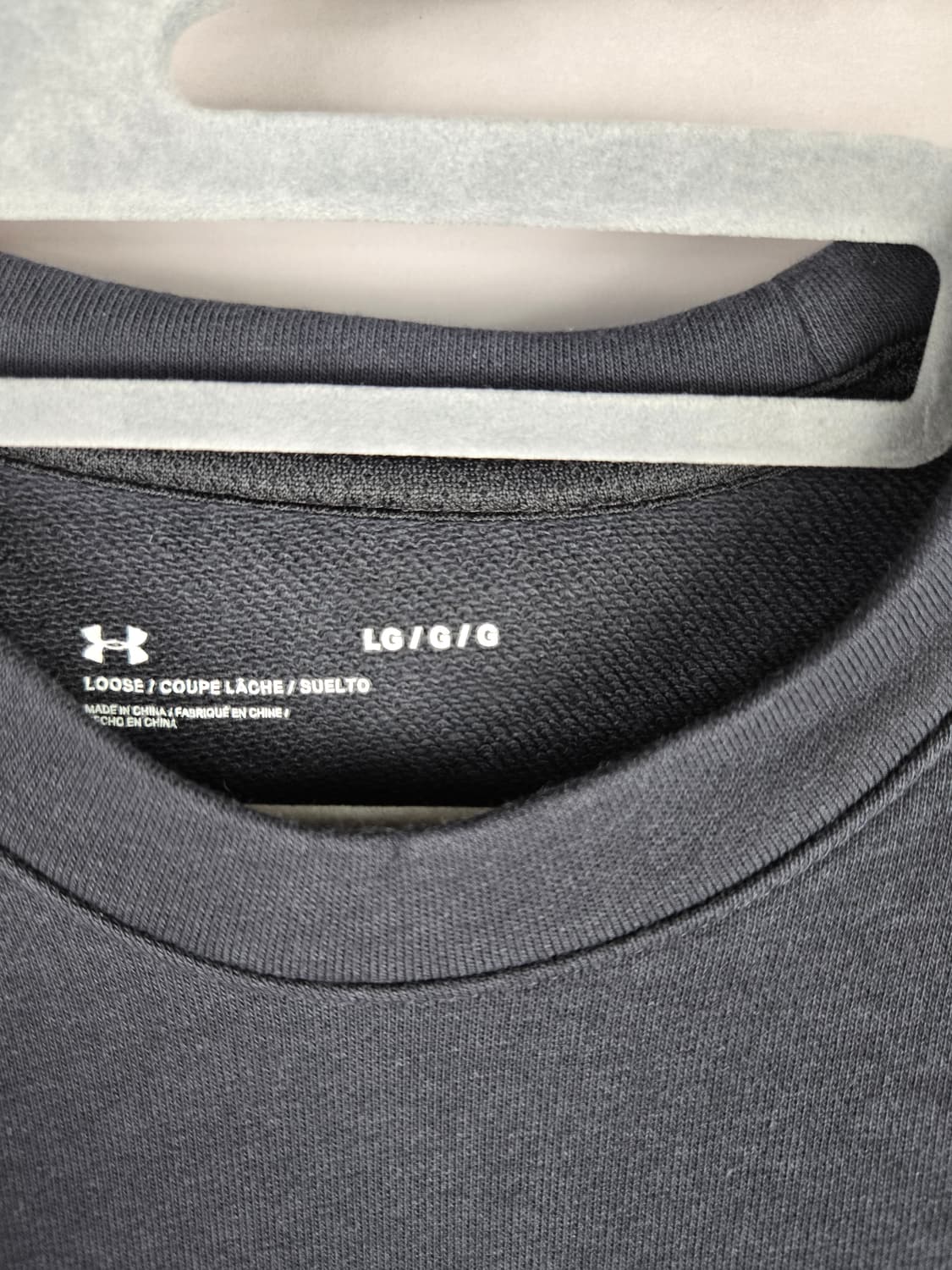 [무료배송]언더아머 L 여성 루즈핏 맨투맨 블랙에 가까운 네이비 상품이미지7