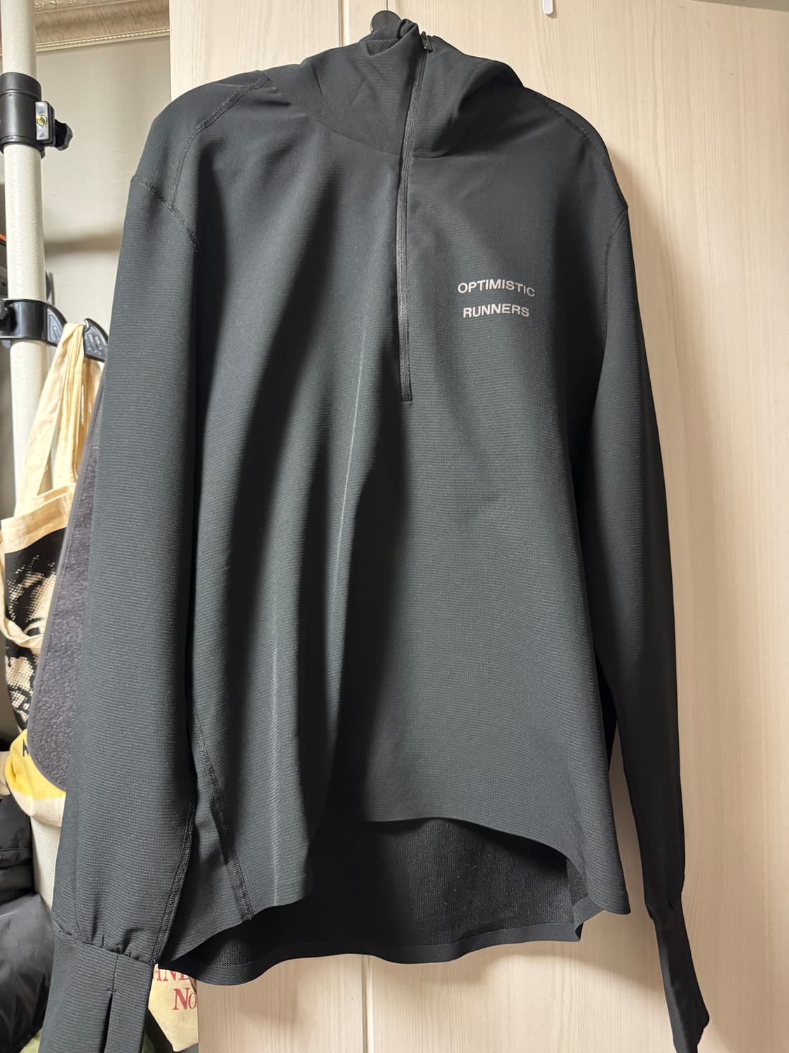 옵티미스틱러너스 후드 상품이미지3