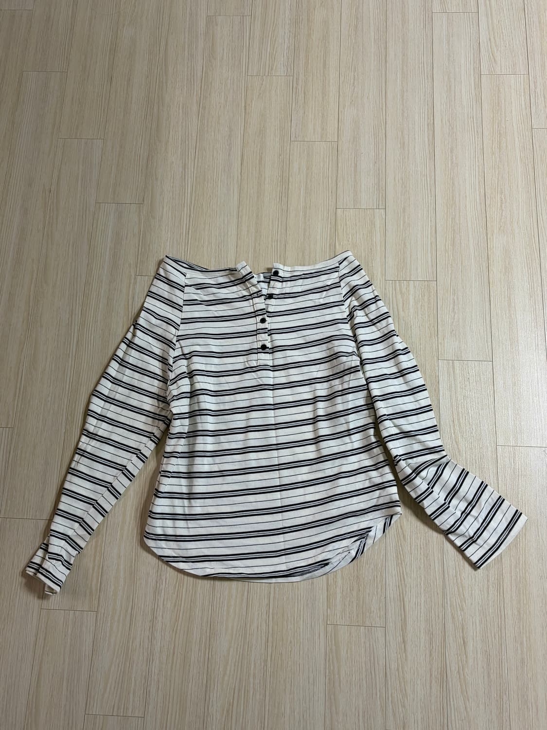 스트라이프 오프숄더 상품이미지1