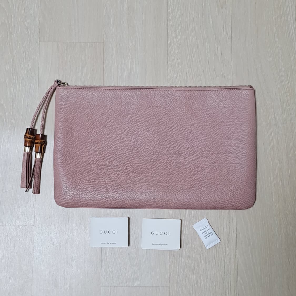 [100%/정품] 구찌 뱀부 태슬 레더 분홍 클러치,구찌클러치,구찌파우치 상품이미지1