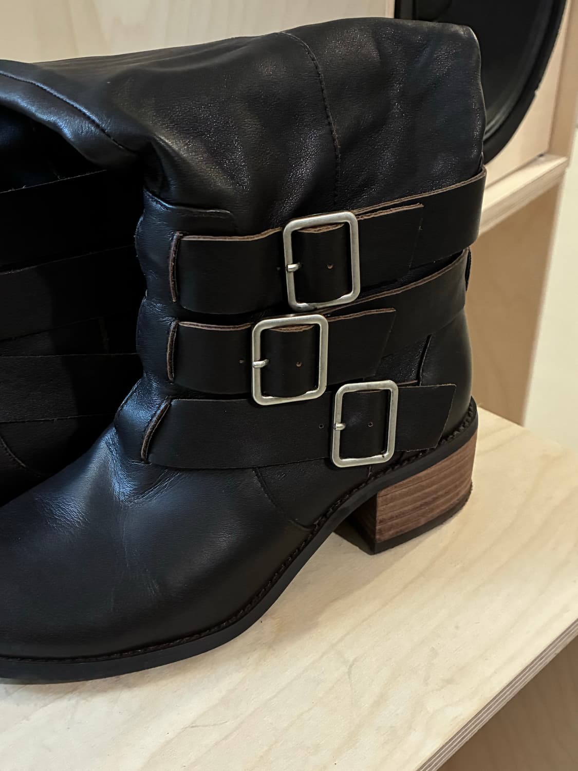 스나오 쿠와하라 부츠 상품이미지3