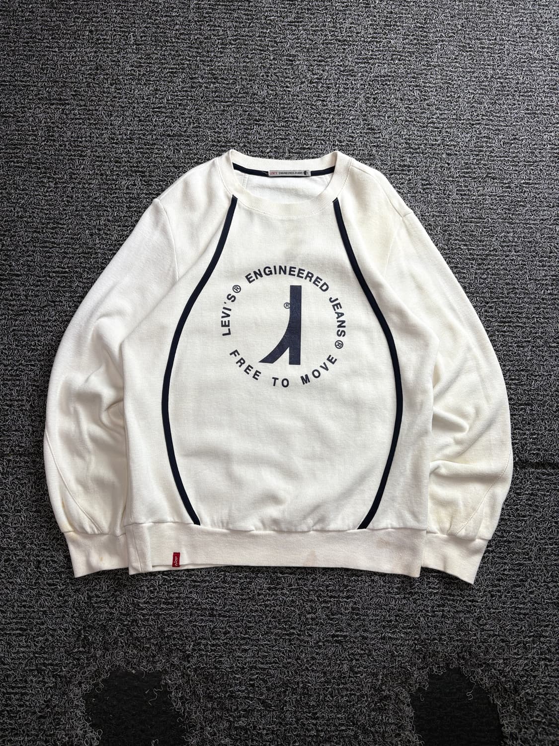 리바이스 엔지니어드진 빅로고 크루넥 스웻 셔츠 3692 상품이미지2