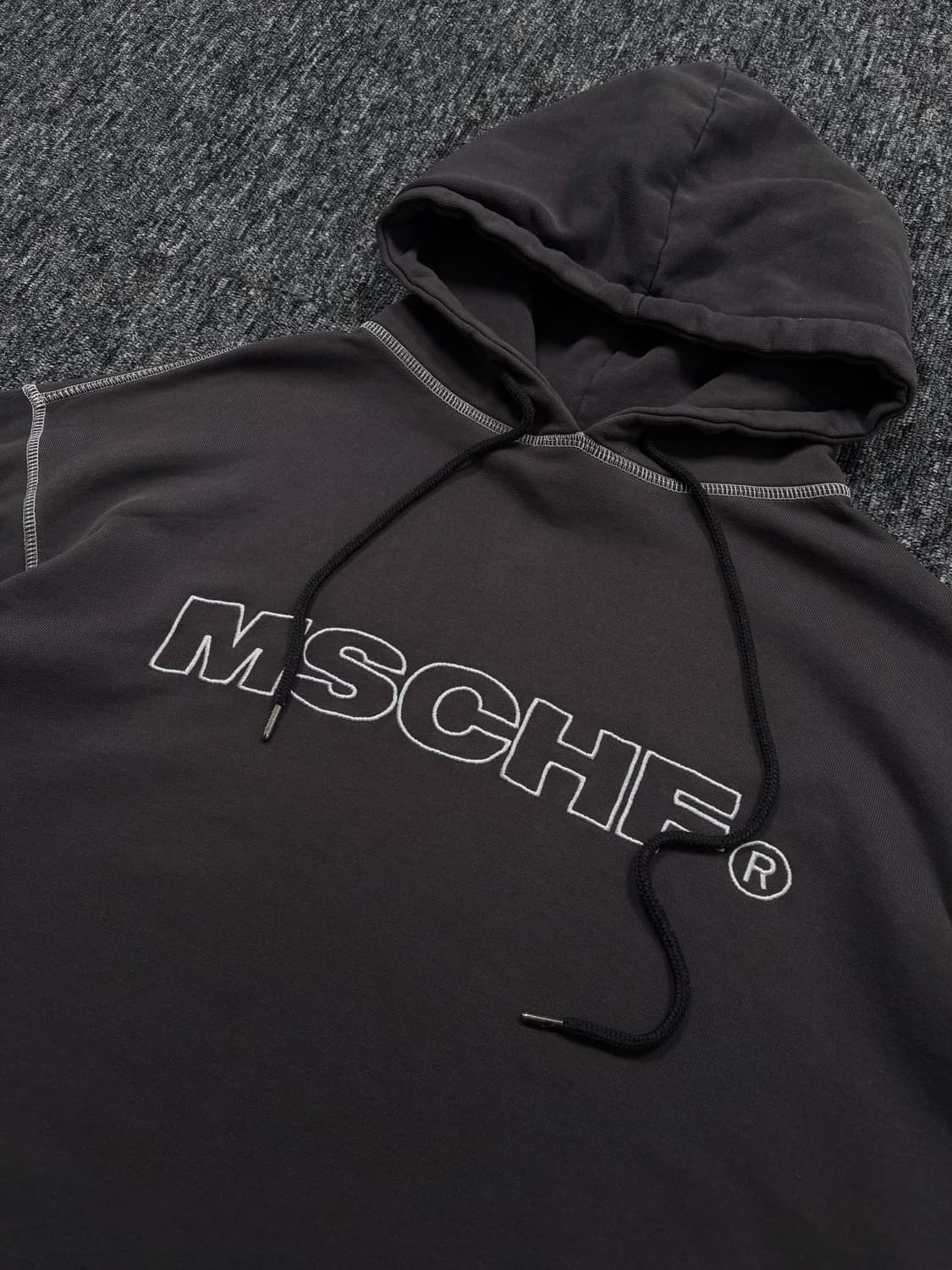 미스치프 워시드 차콜 후드티 상품이미지4