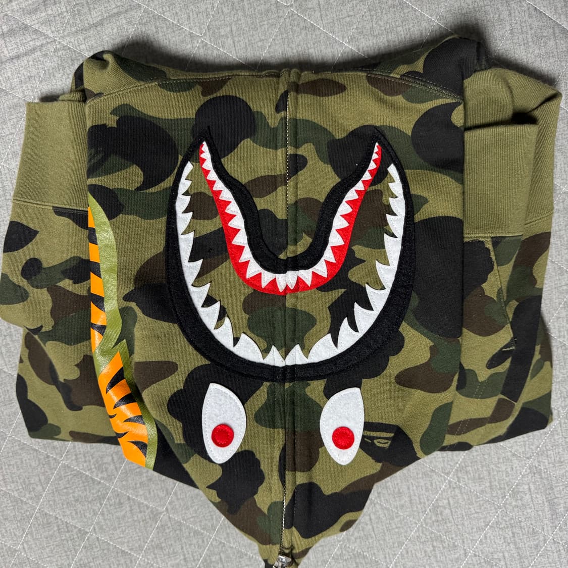 베이프 퍼스트 카모 샤크 풀 집 후드 아미 그린 L  상품이미지1