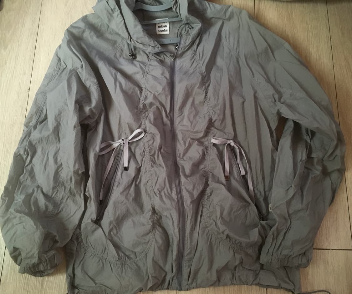 코이세이오 스마트어반유즈풀 SUU 리본 윈드브레이커 라이트 그레이 상품이미지2