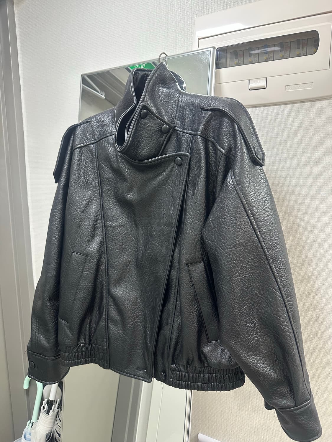 ZARA 베스트셀러 가죽점퍼 상품이미지2