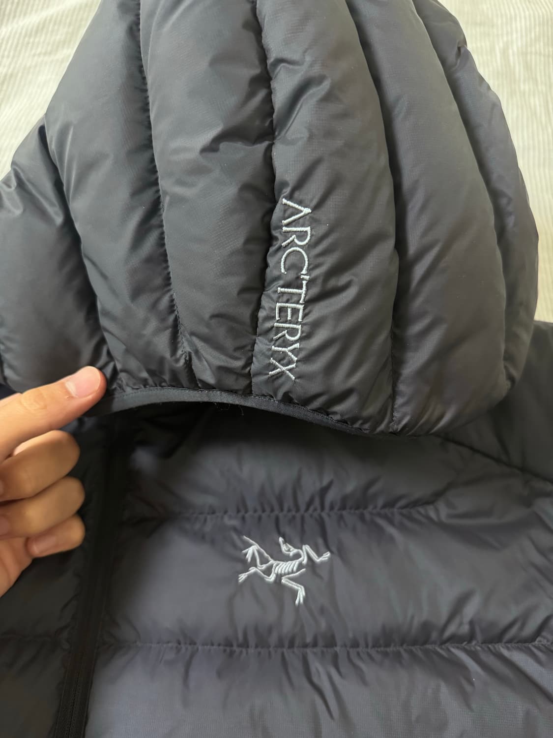 아크테릭스 세륨 후디 블랙 사파이어 상품이미지4