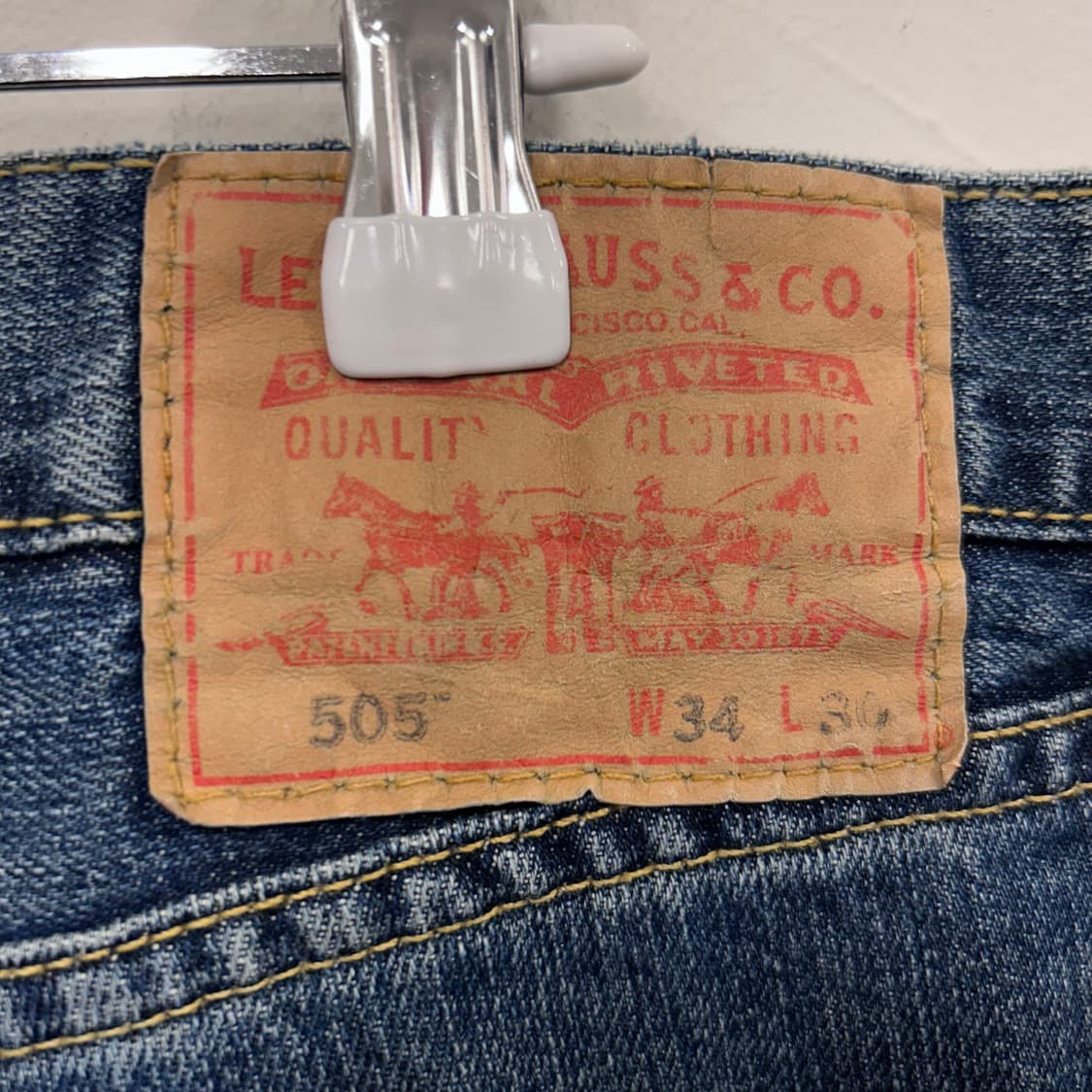 리바이스 505 00s 레귤러핏 페이퍼택 데님팬츠 상품이미지3