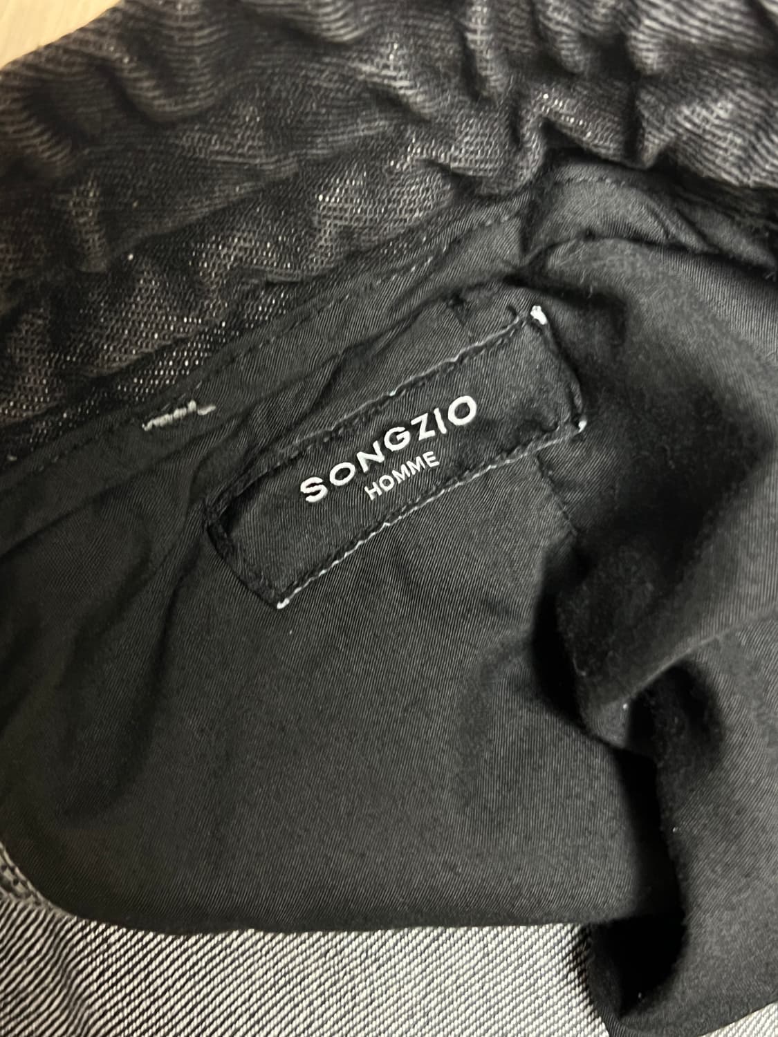 송지오 옴므 블랙 카고 데님 팬츠 상품이미지6